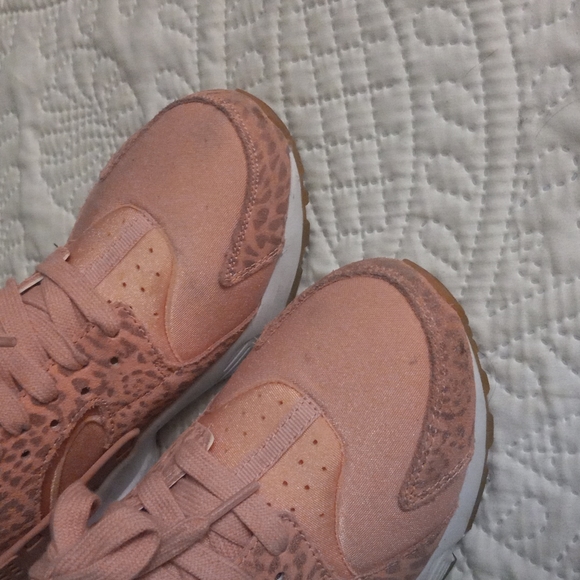 Nike Air Max Hurache size 6Y 7.5W - Picture 5 of 5